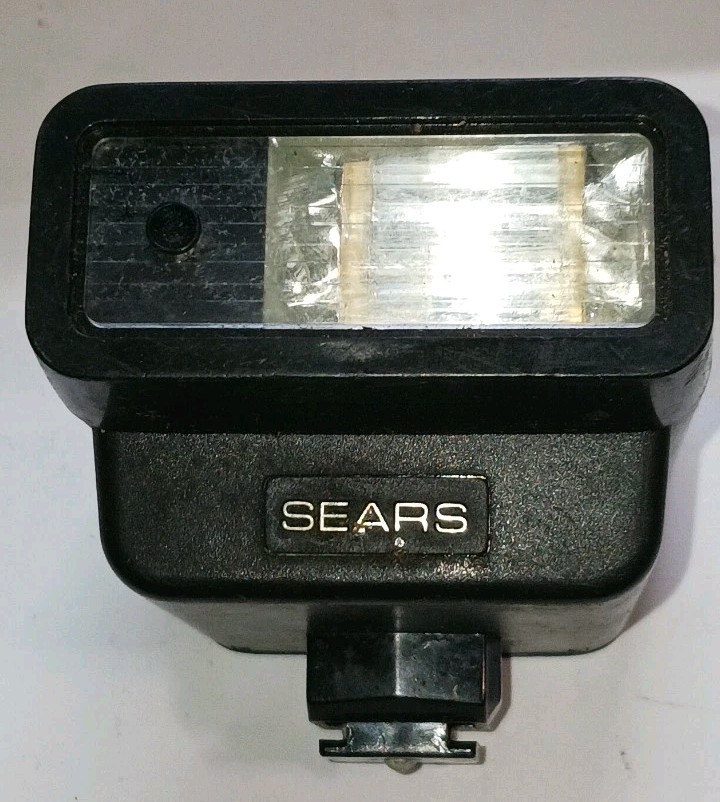 Vintage Sears Electronic Camera Flash Model 330.80130 Hot Shoe Flash Untested