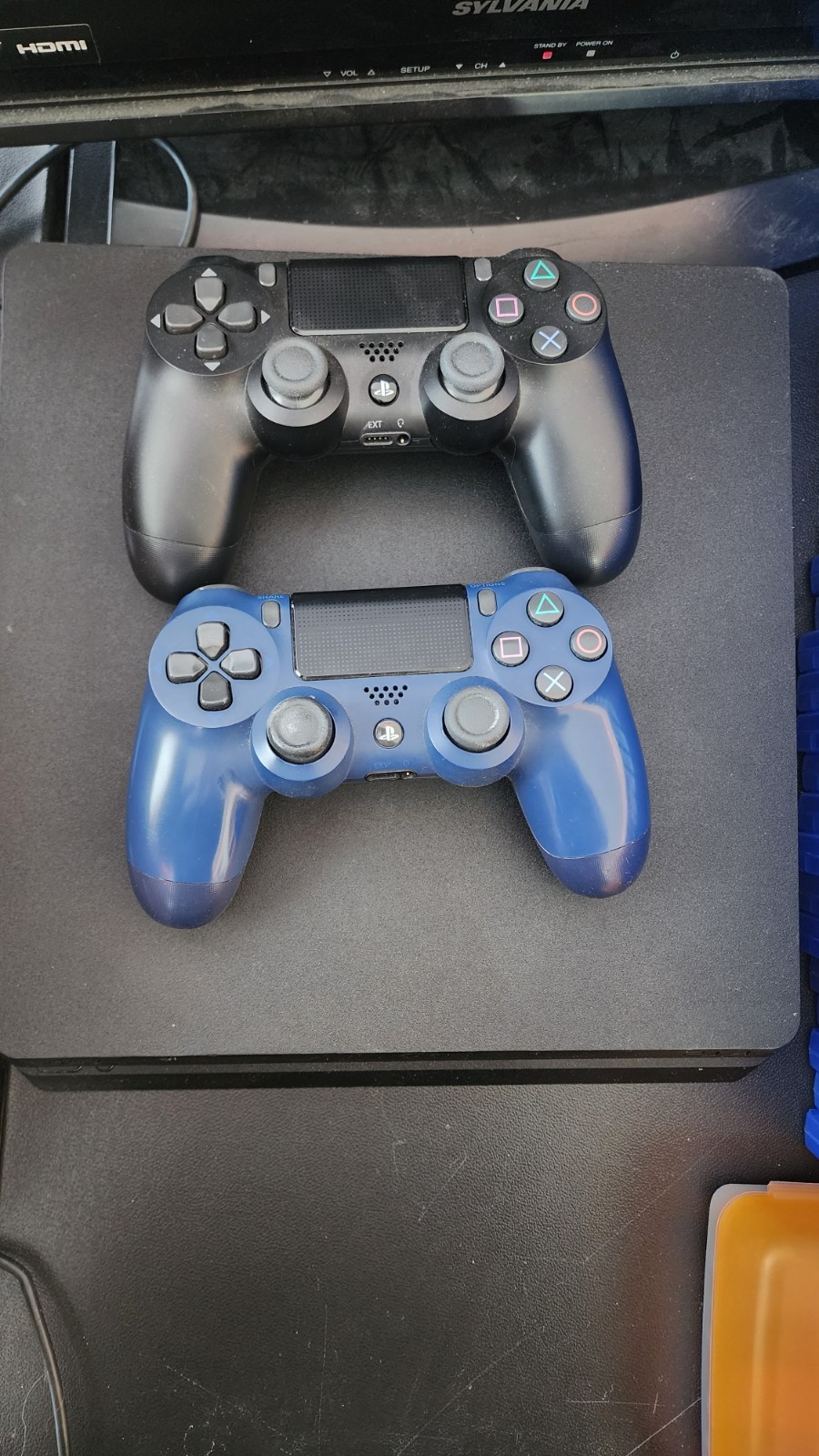 PS4 Slim Console 1TB with 25 Games TESTED Two Controllers.