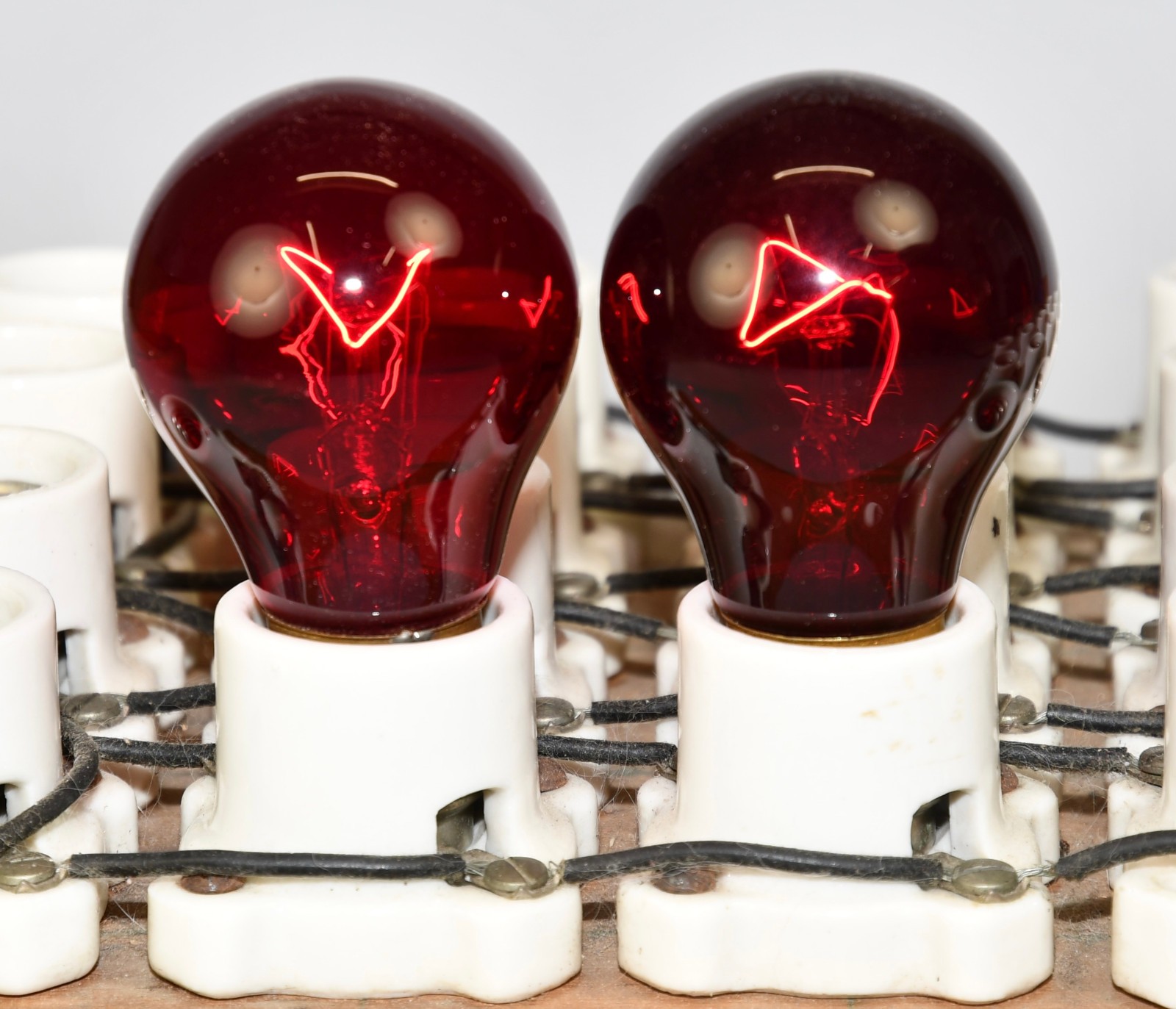 LOT OF 2 VINTAGE MAZDA RED GLASS MEDIUM BASE E26 WORKING LIGHT BULBS!