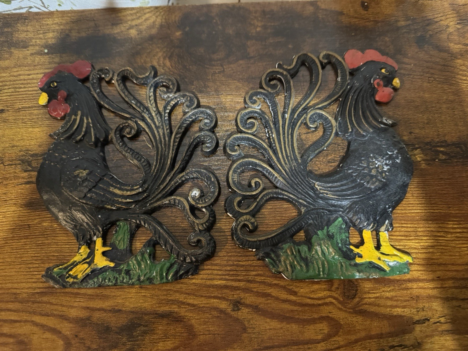 Handmade Cast Iron Rooster Brackets Black Red Yellow Green