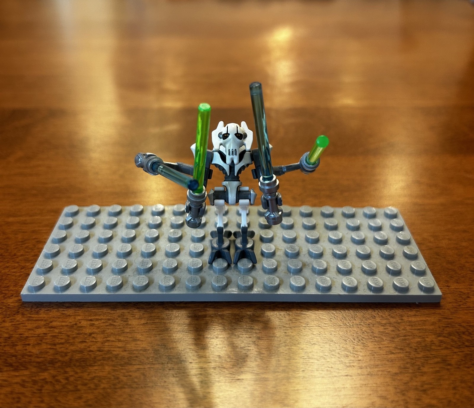 LEGO Star Wars General Grievous Minifigure WITH 4X lightsabers (sw0515)