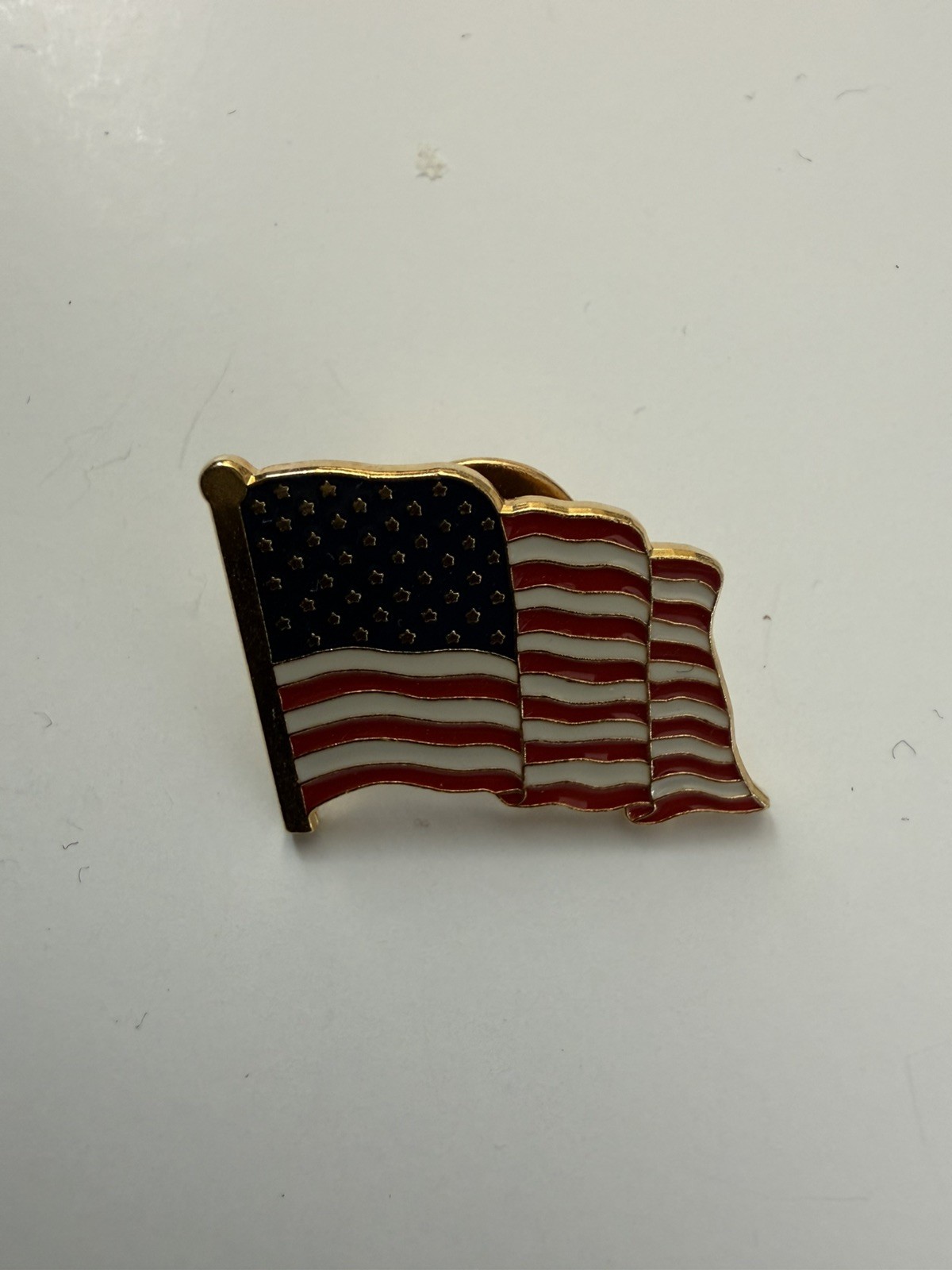 US American Flag Lapel Pin – Made in USA 🎖️