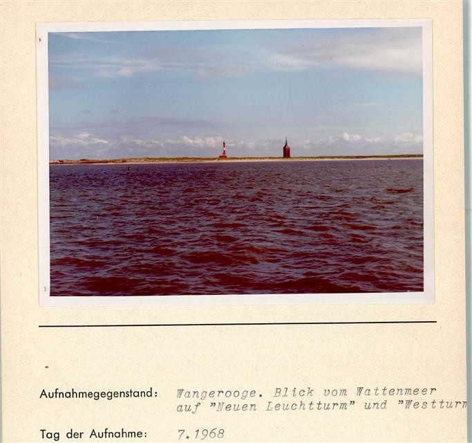 10132798 - 2946 Wangerooge View from the Wadden Sea to New Lighthouse and