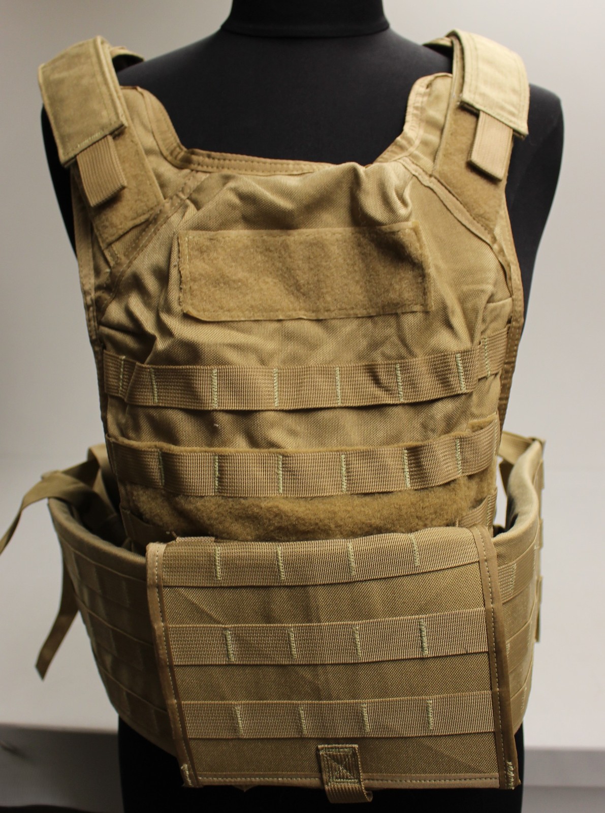 Diamondback Plate Carrier - Large - Tan - Used