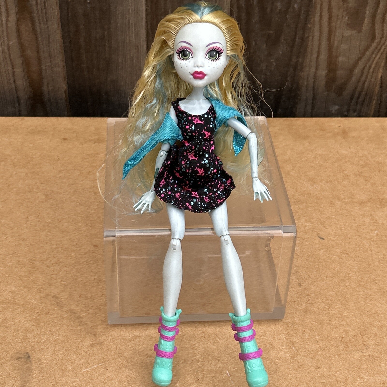 Mattel Monster High Doll Lagoona Blue Boo-riginal Creeproduction 2008.