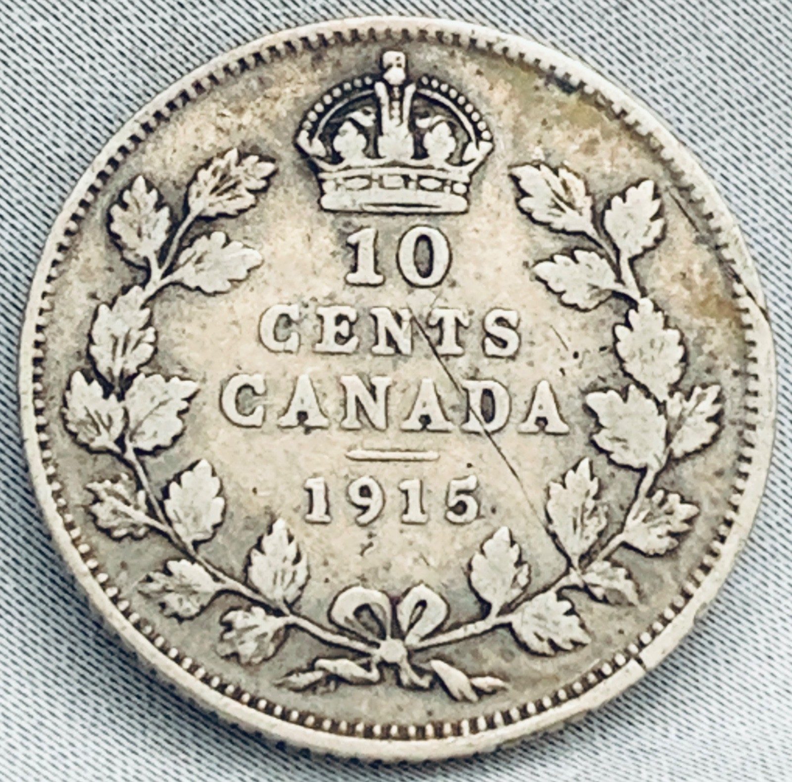 1915 Canada 10 Cents Silver Coin