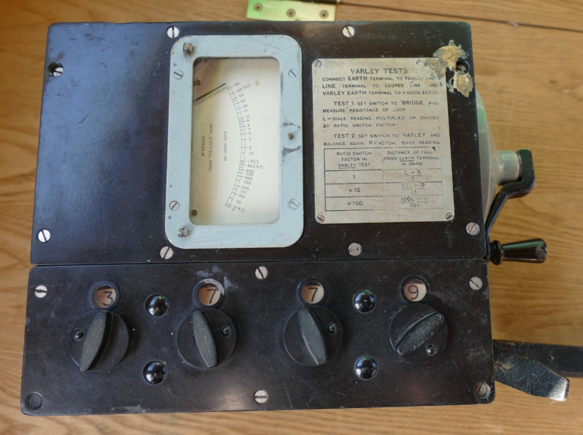 vintage Evershed & Vignoles Bridge Megger tester untested but looks very good