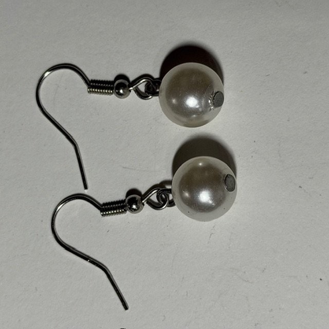 Silver Tone Dangle Earrings Imitation Pearl Classic Elegant French Hook