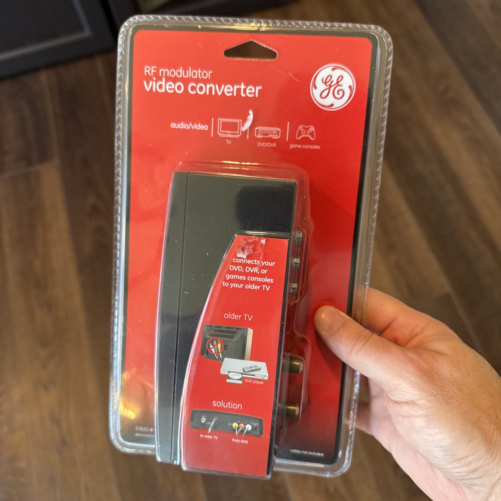 GE RF Modulator Video Converter 37631 NEW IN PACKAGE