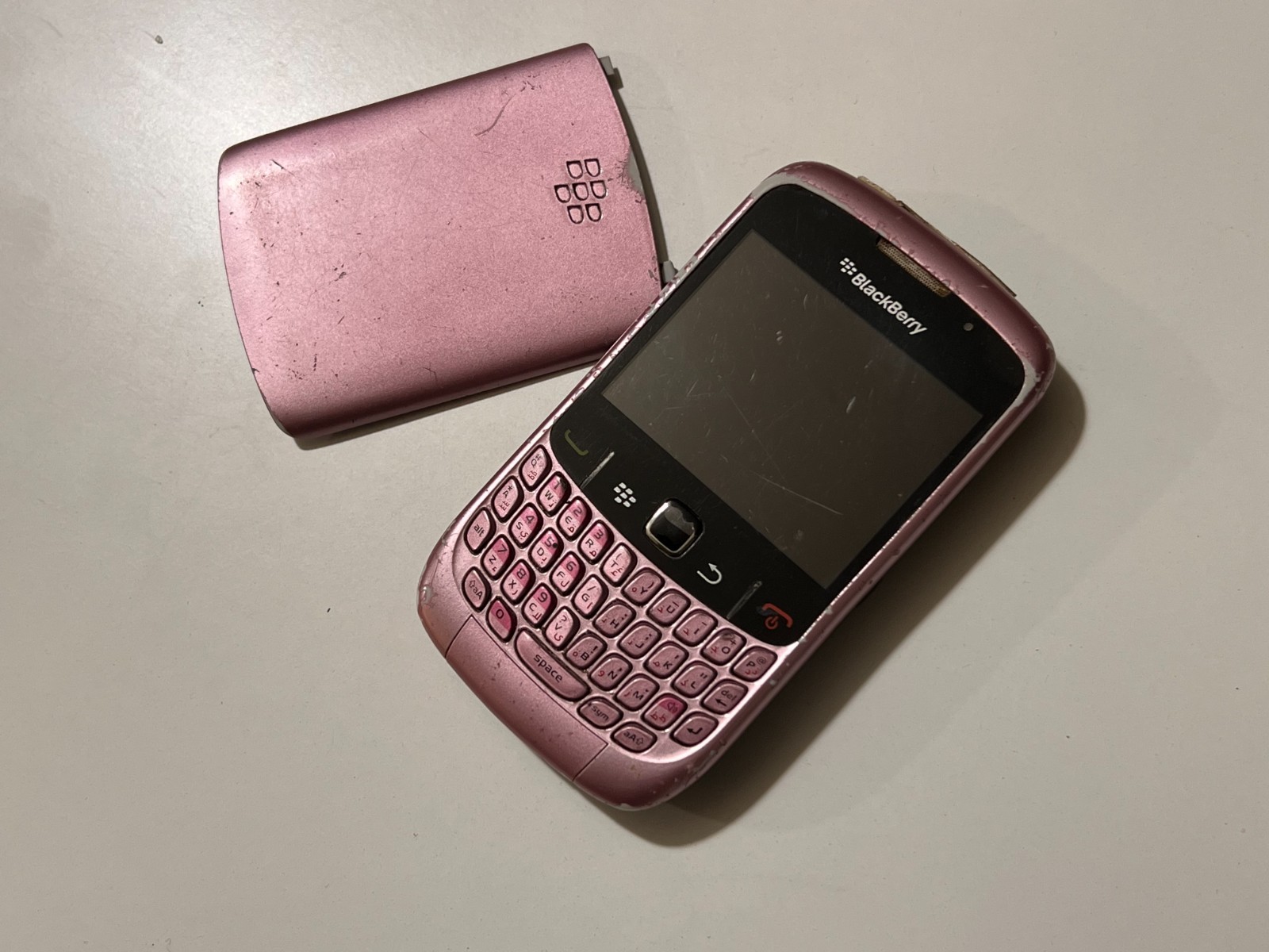 Blackberry 8520 Vintage cell phone pink color
