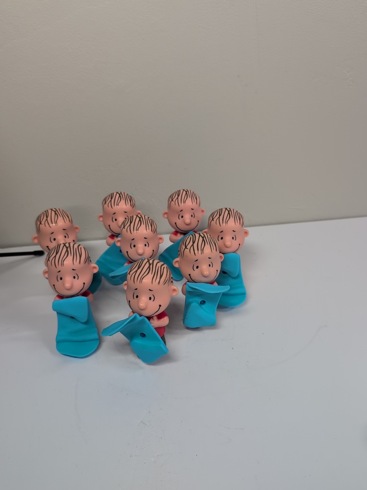 8 McDonald's 2015 Peanuts Movie Happy Meal Linus Pull String Blue Blanket Toy #4