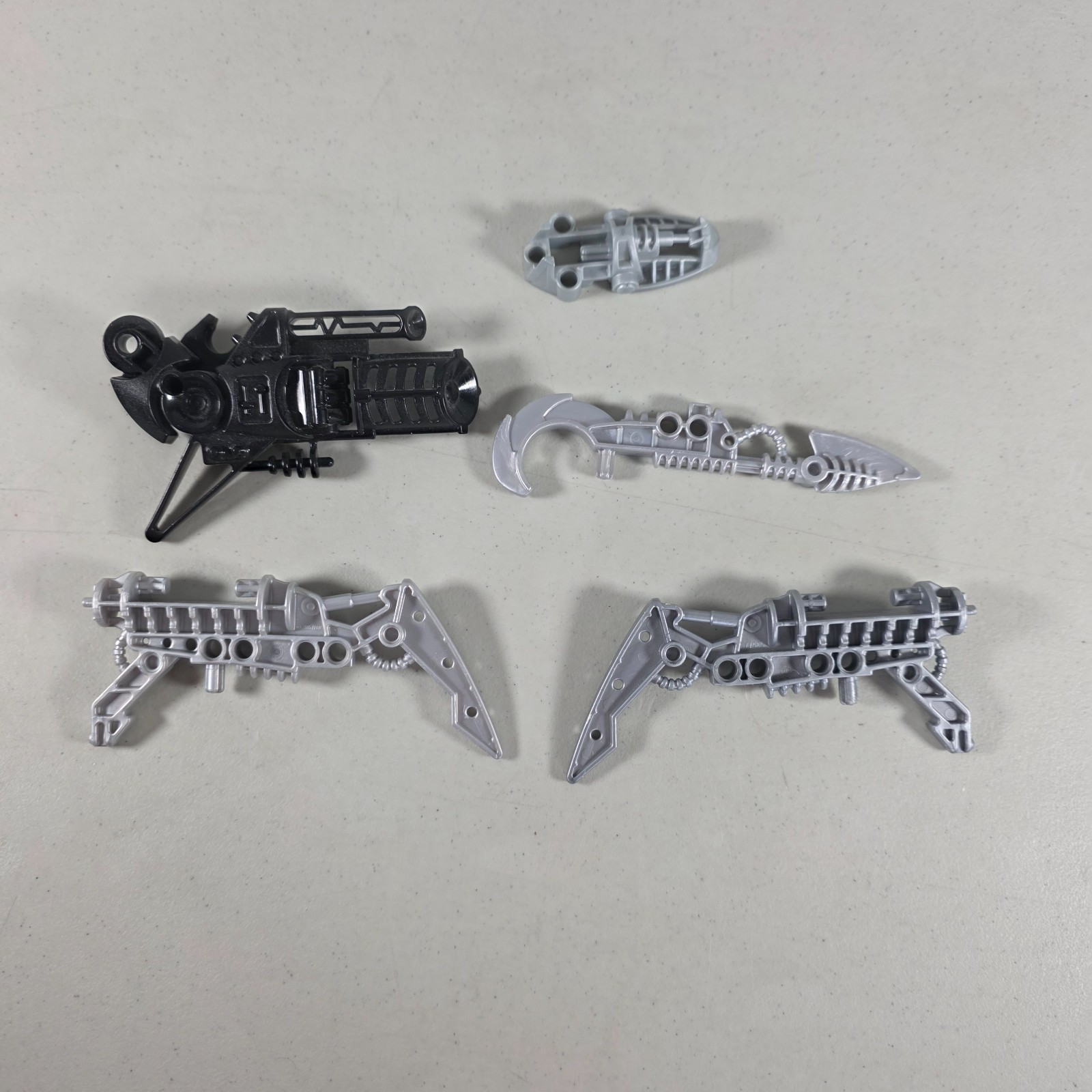 LEGO Bionicle Weapon Lot – Piraka Ice Guns + Water Harpoon + Hero Foot + Blaster