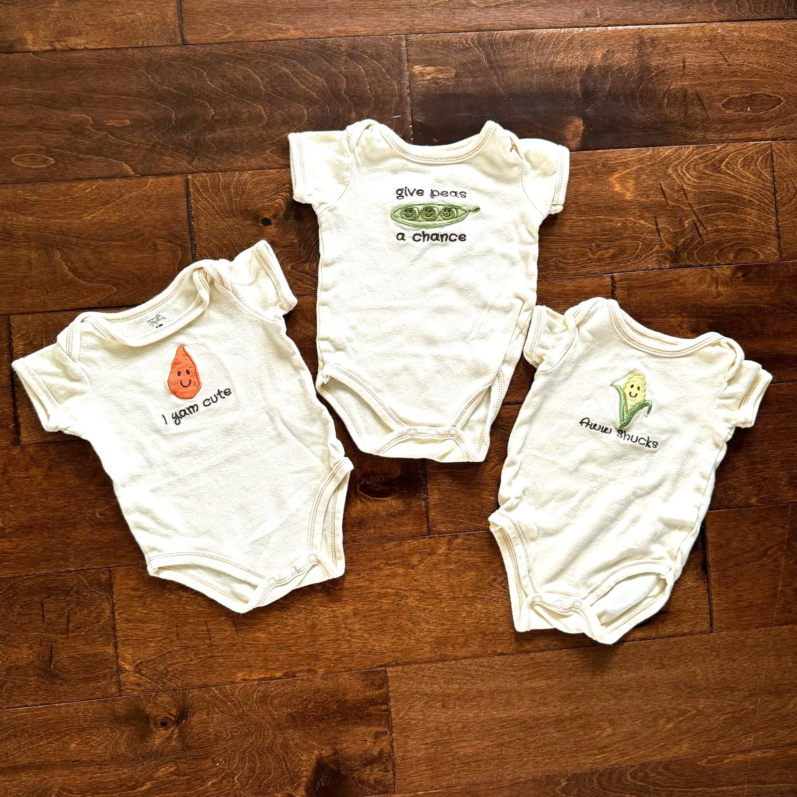 Touched By Nature Boys Girls 0-3 Months Vegetable Bodysuits Cream Lot of 3