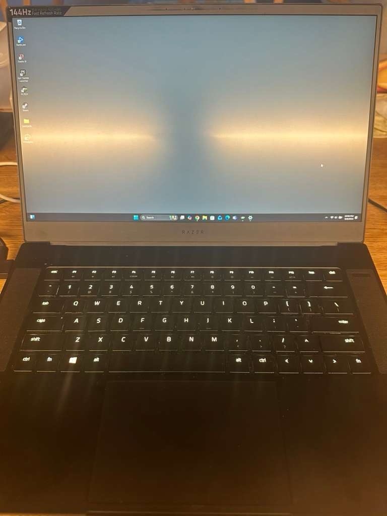 Razer Blade 15 (2018) – GTX 1070 Max-Q, 144Hz, i7-8750H, 16GB RAM, 512GB SSD