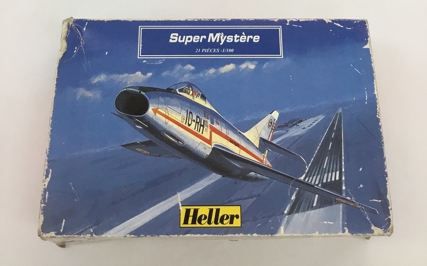 Super Mystere 21 PIECES 1/100 Heller Plastic Model Unused Unassembled