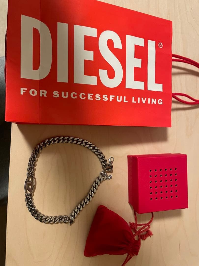 Diesel Men Silver color Chain Necklace/Box & Pouch Almost unused Luxury Classic