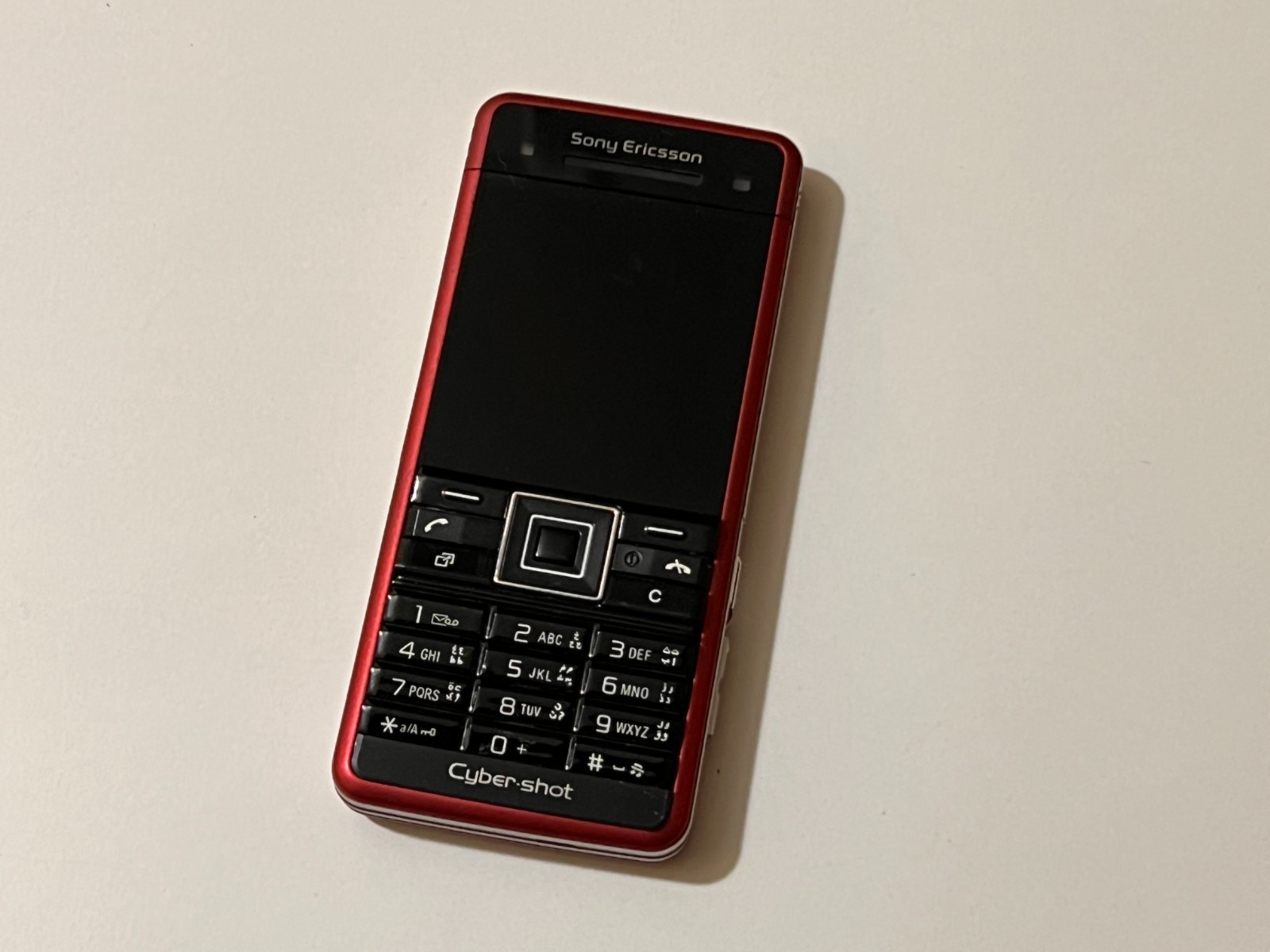 Sony Ericsson C902 Red color Vintage Cell phone Untested