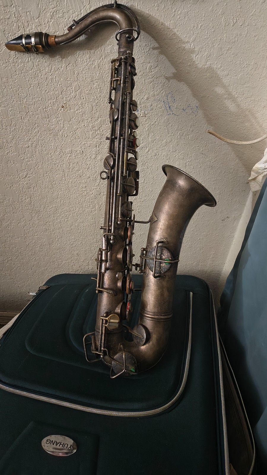 Title: 🎷 Vintage C-Melody Saxophone