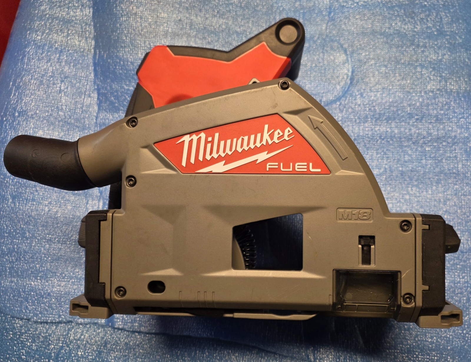 Milwaukee 2831-20 M18 FUEL 6 1/2" Plunge Track Saw 1x 6.0ah Battery 1x 40T Blade