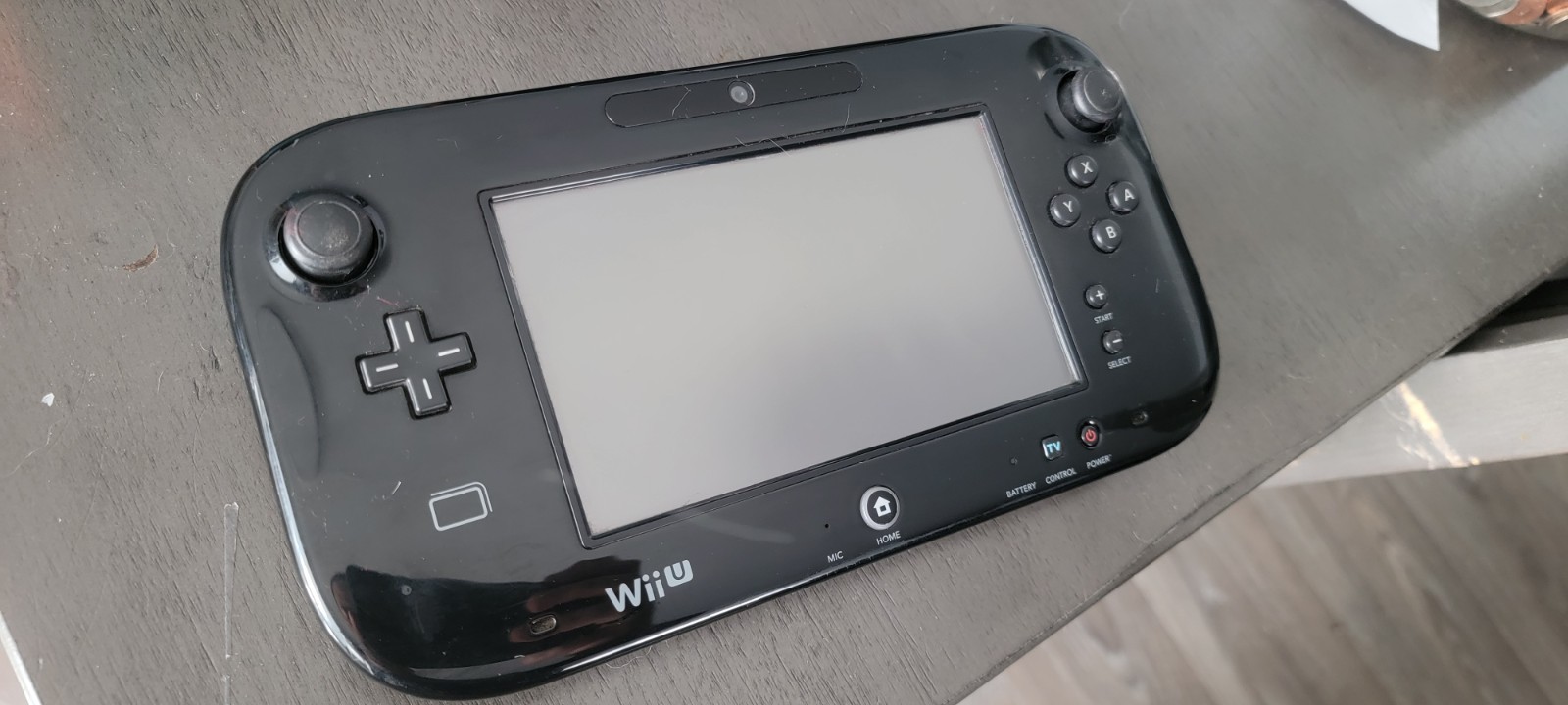 READ!! Nintendo Wii U GamePad WUP-010 NO CONSOLE POWERS ON read parts