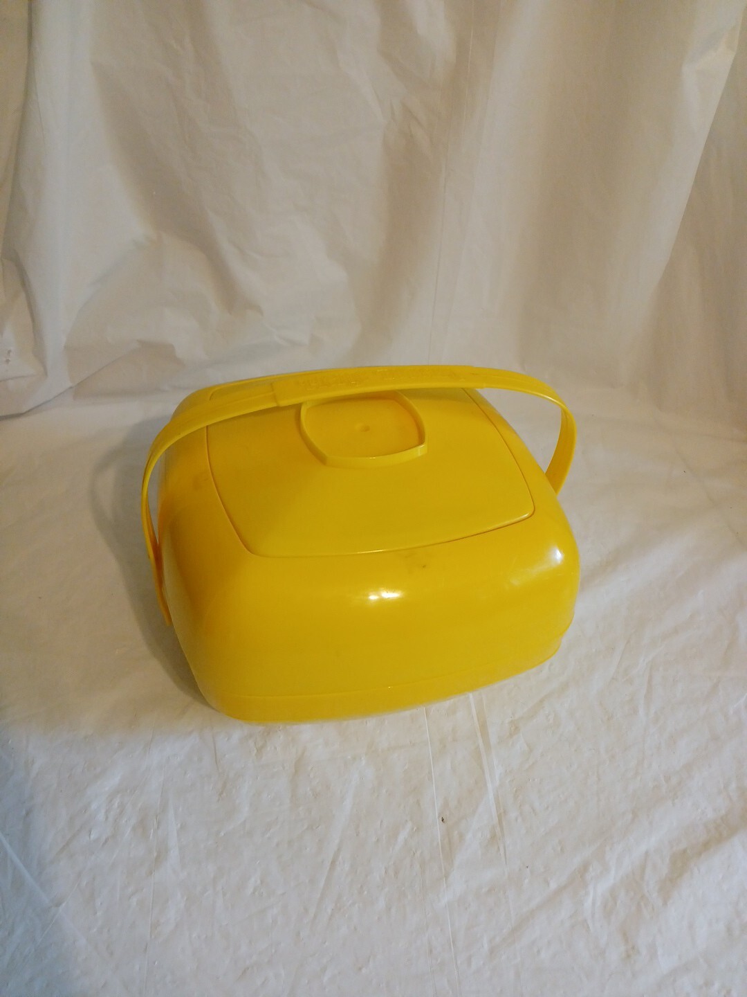 Vintage MCM Yellow Picnic Butler Set 70's