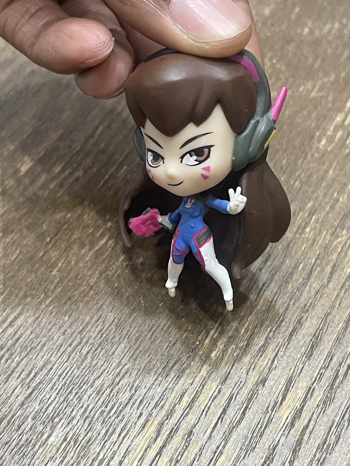 D.Va Overwatch Collectible Character Figurine Pink Blue Suit Headset Peace Sign
