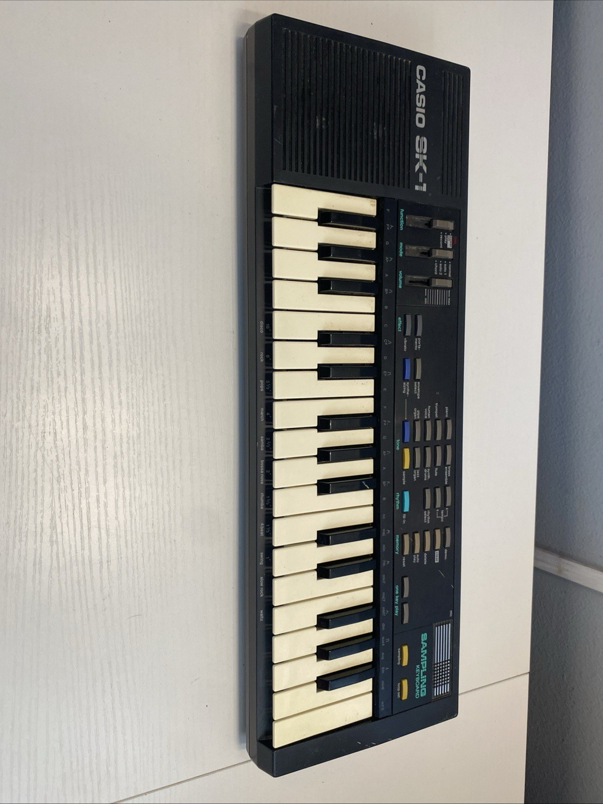 Casio SK-1 Portable 32 Key Sampling Keyboard