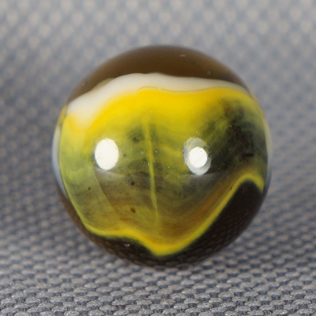 Vintage Marble: NM+ 5/8 Peltier Glass Dark Clear Rainbo -One Killer Old Mib