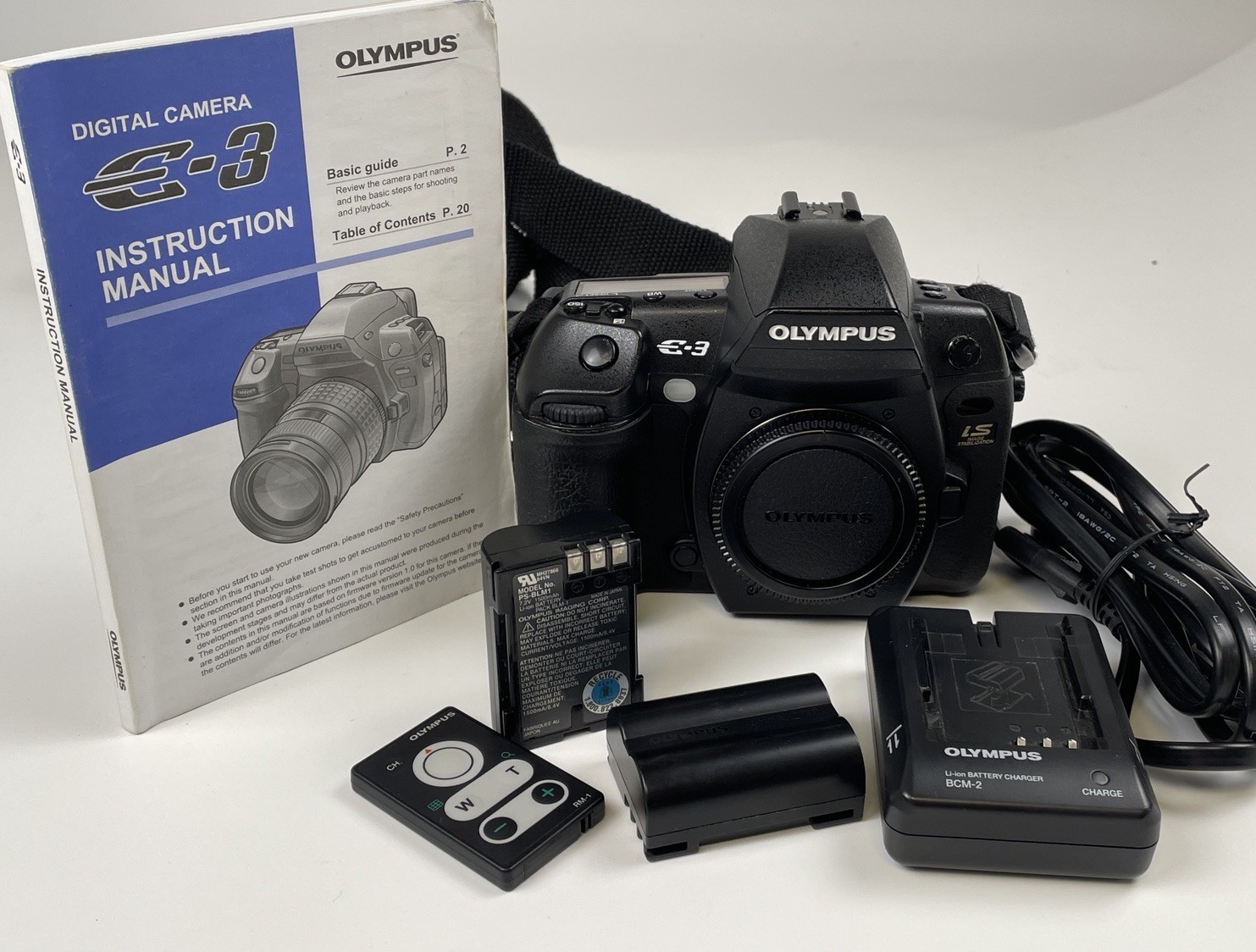 Olympus E-3 IS 10.1MP Digital SLR Camera Body E3 TESTED! w/ Batteries Charger +