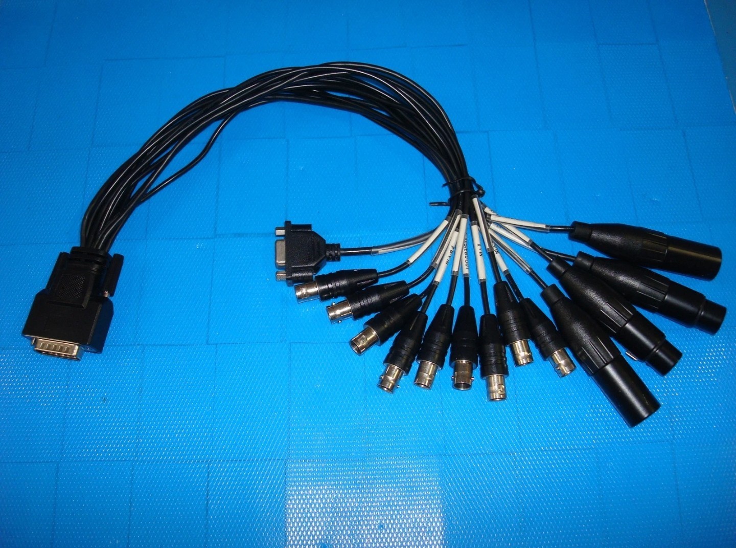 Blackmagic Design Breakout Cable ThunderBolt Pro audio/video