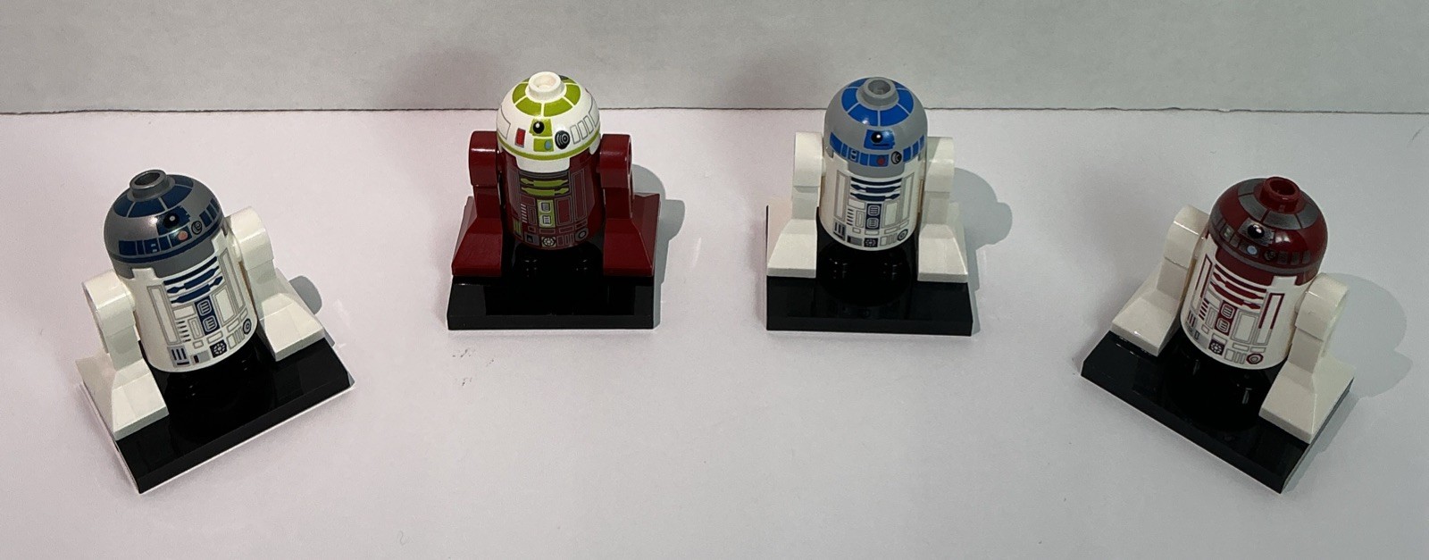LEGO STAR WARS (LOT of 4) R2-D2 AND R4-P17 MINIFIGURES 