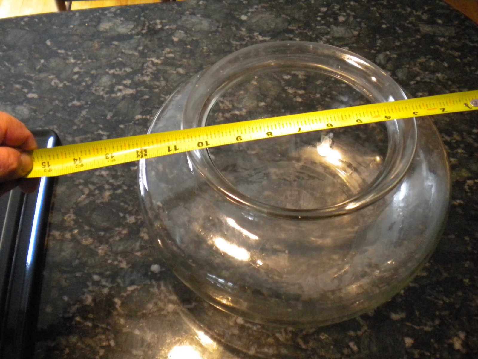 Vintage Large Glass Fish Turtle Bowl Terrarium 13" W X 7"H  Holds 2-1/2  Gallon