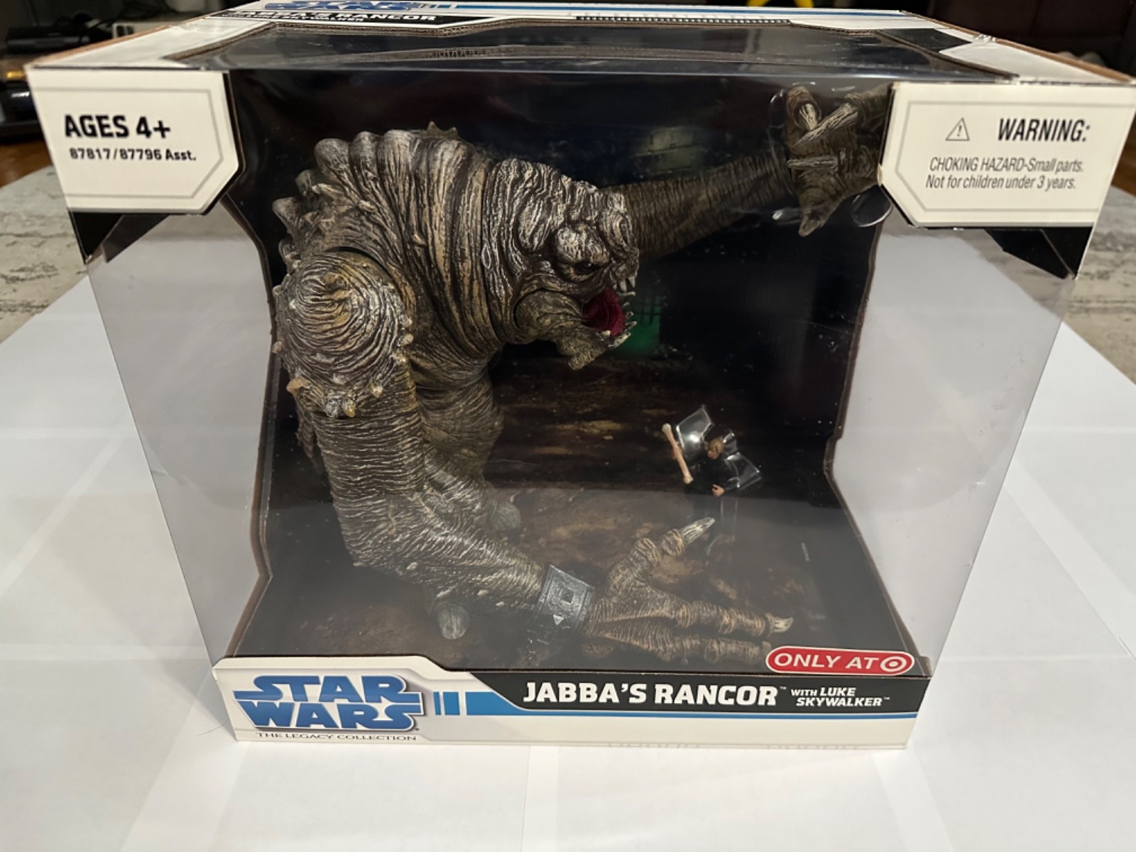 Star Wars Legacy Collection Jabba's Rancor with Luke Skywalker Great Shape