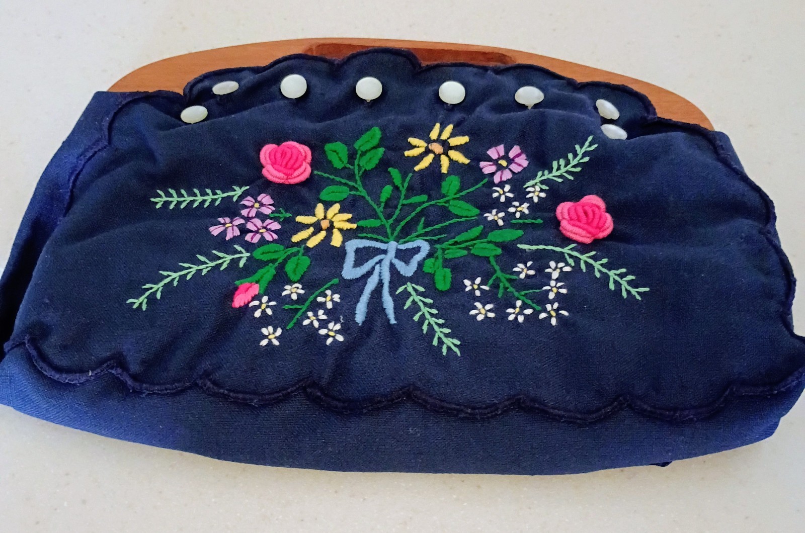 Vintage 70’s Wood Handled Floral Hand Embroidered Handbag Purse Clutch EUC 6 X 9