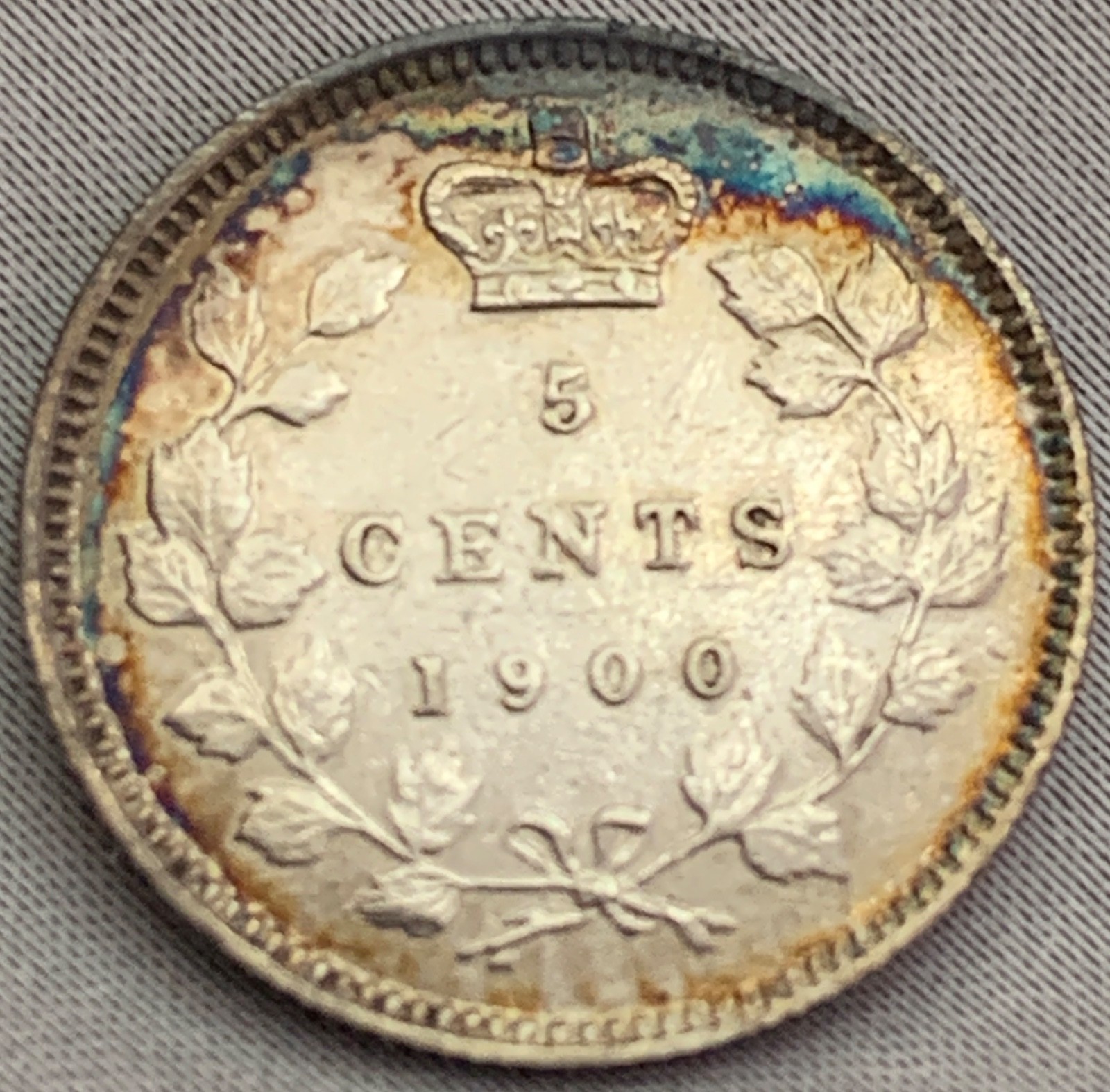 1900 Canada 5 Cents Silver Coin Oval 0