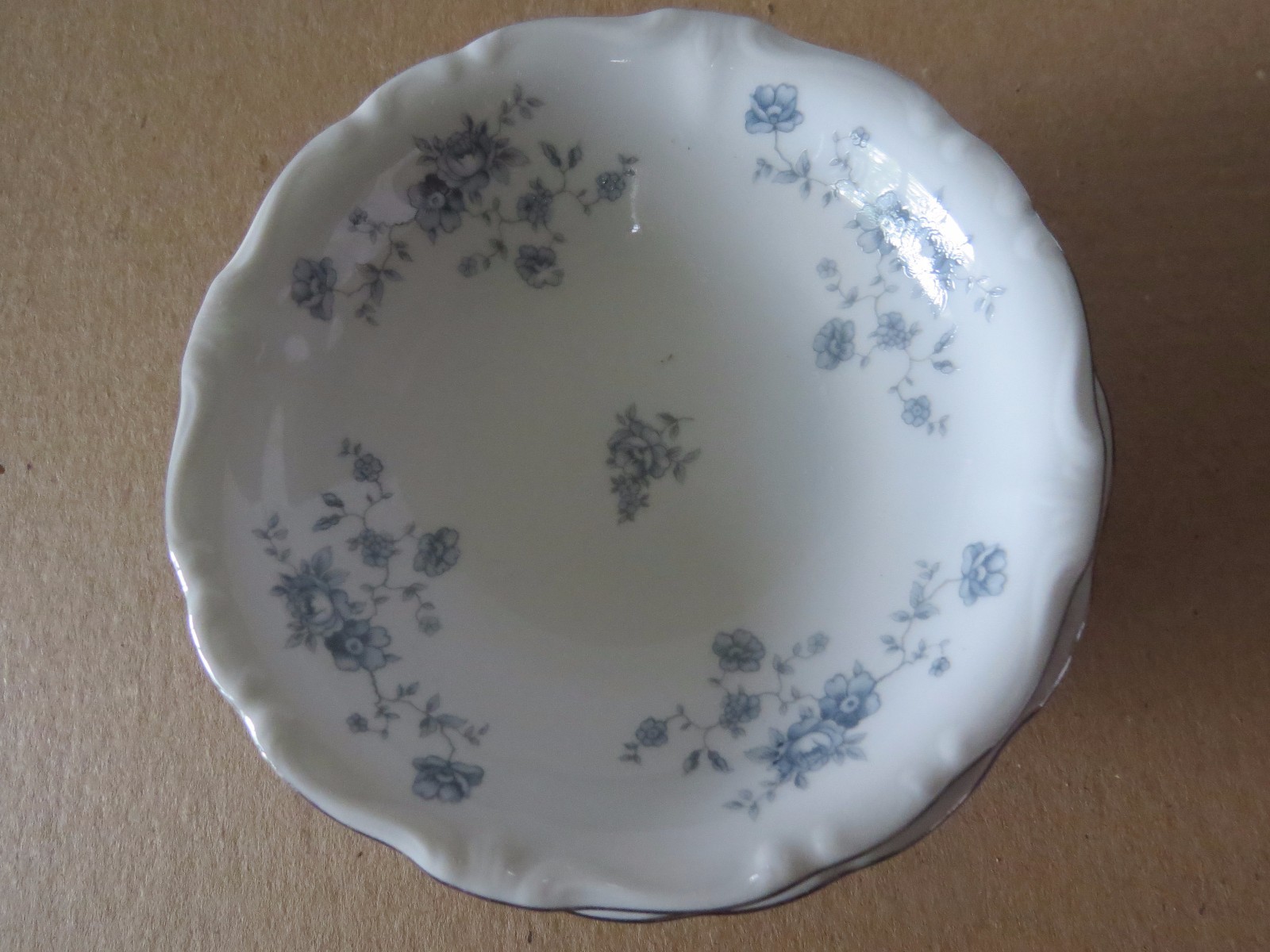 JOHANN HAVILAND Bavaria China~BLUE GARLAND~set of 4~Dessert/Fruit bowls NOS