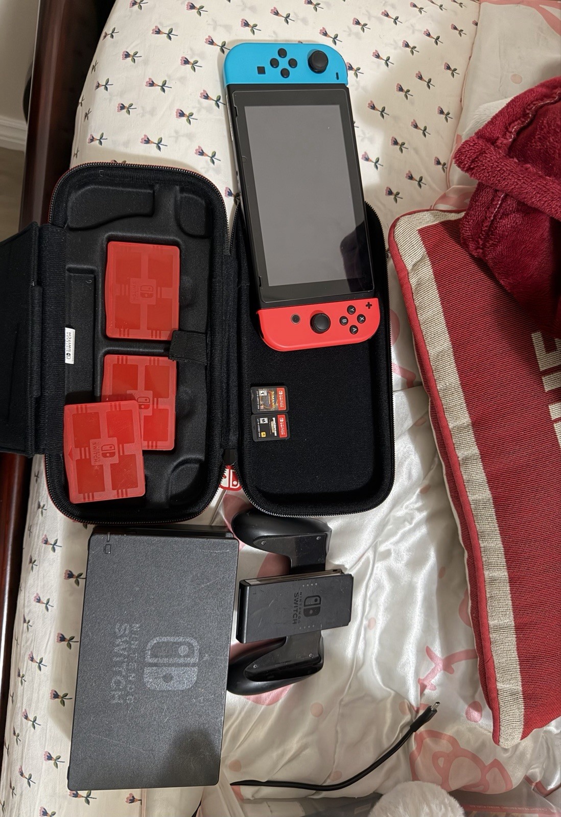 Nintendo Switch & console with 3 games !