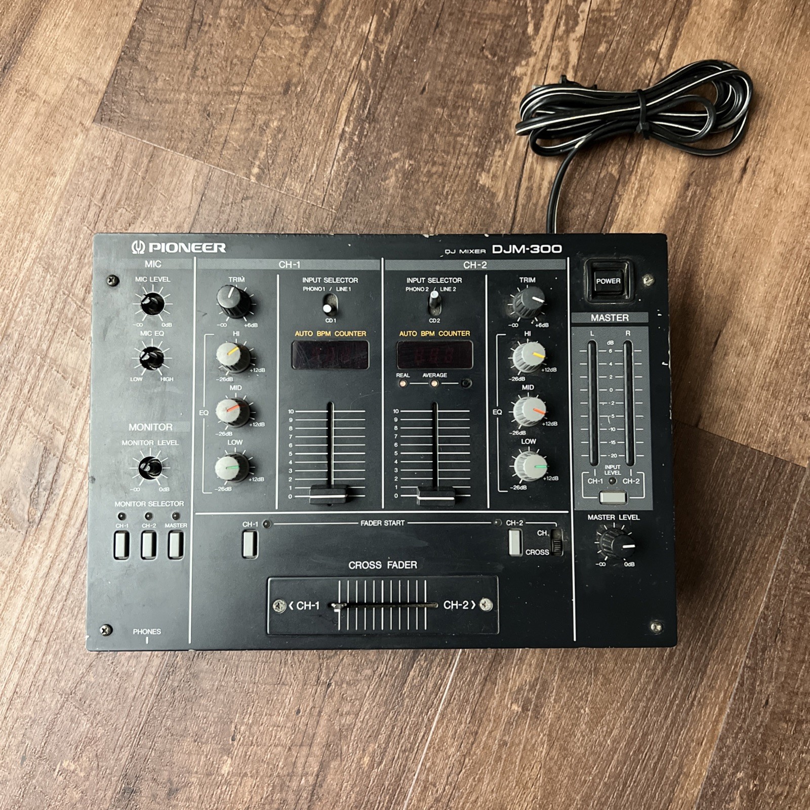 Pioneer DJM-300 2-Channel DJ Mixer For Parts. Powers On Made In JAPAN Untested