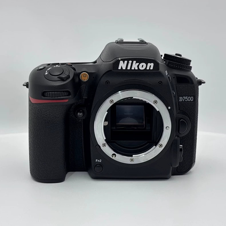 Nikon D7500 20.9MP Digital SLR Camera Body Black Tested Working！