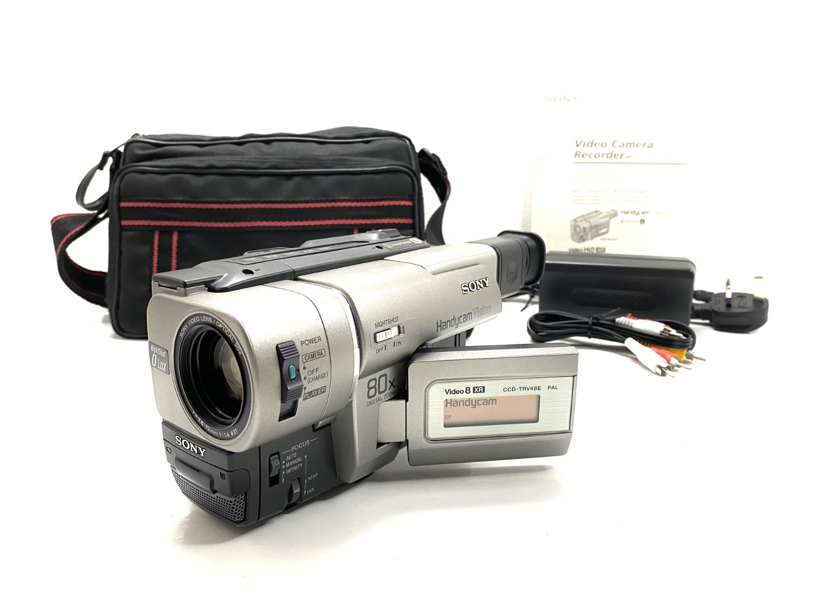 SONY CCD-TRV48E Video8 Hi8 Tape Analogue Video Camera HANDYCAM Complete Set