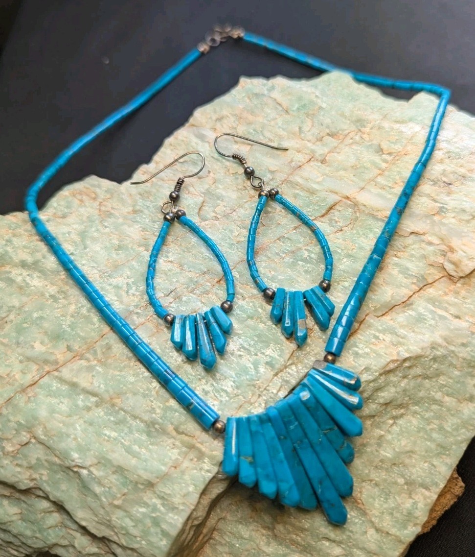 Women's Vintage Santo Domingo Turquoise Sterling Silver Necklace Earrings Set