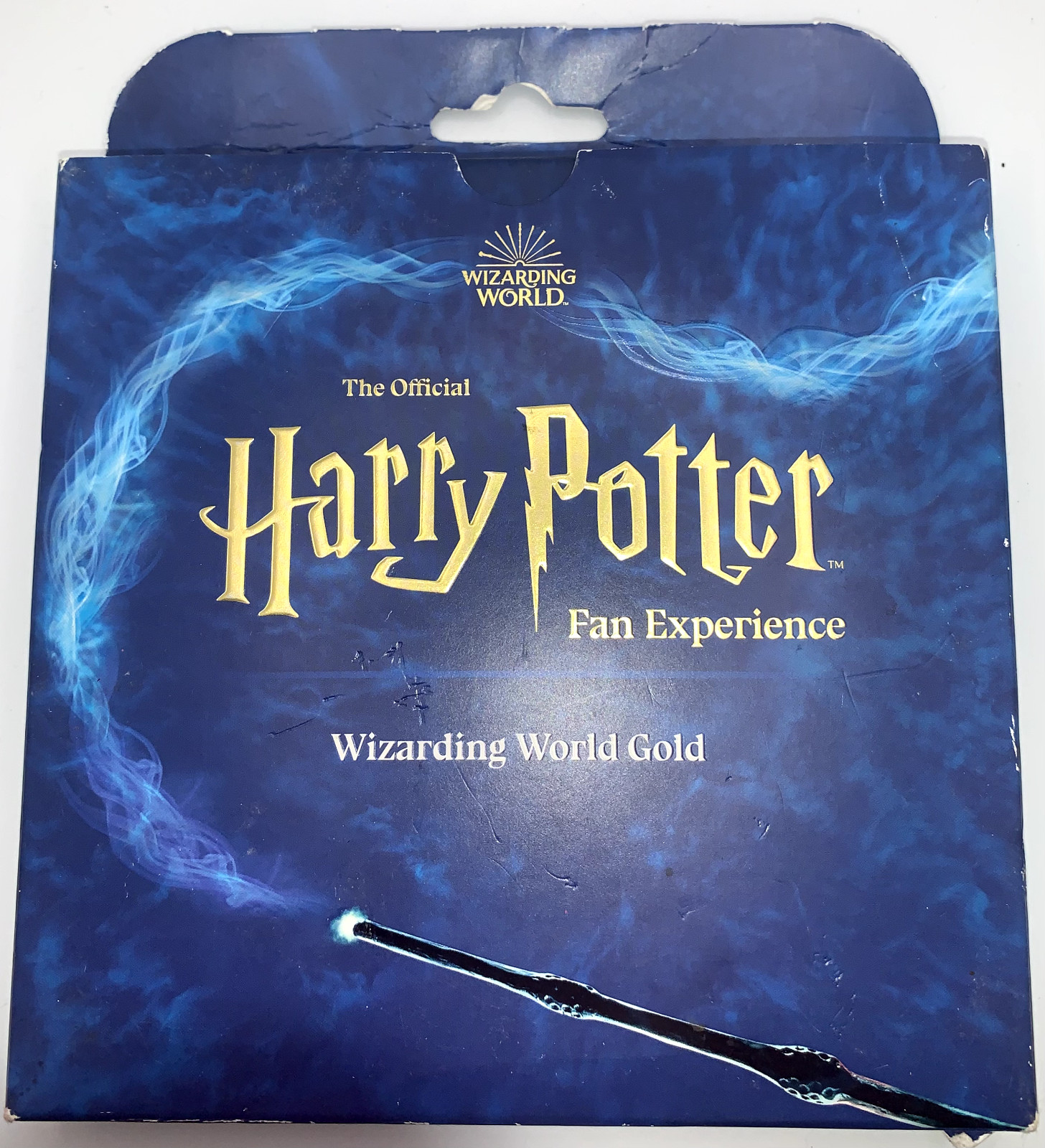 The Official Harry Potter Fan Experience: Wizarding World Gold Gift Box New