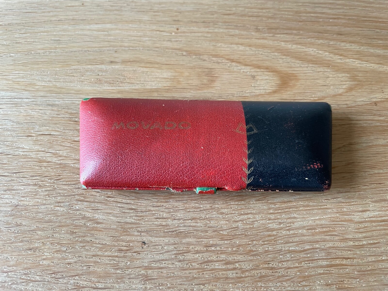 Case MOVADO Original - Red / Black Leather - Vintage Watches Collectors