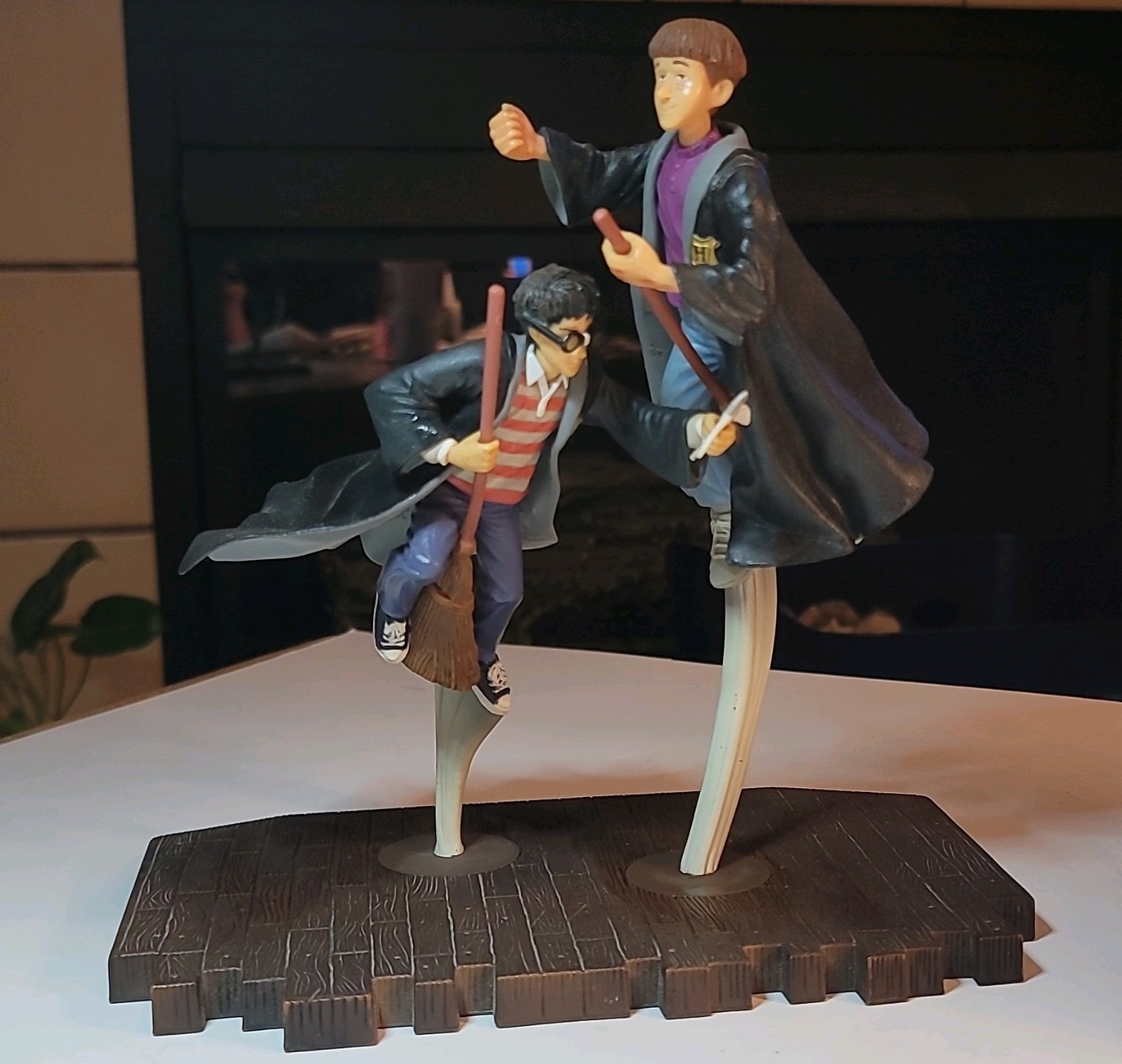 Vintage Warner Bros. Harry Potter Quidditch Match Statue Collectible Figurine
