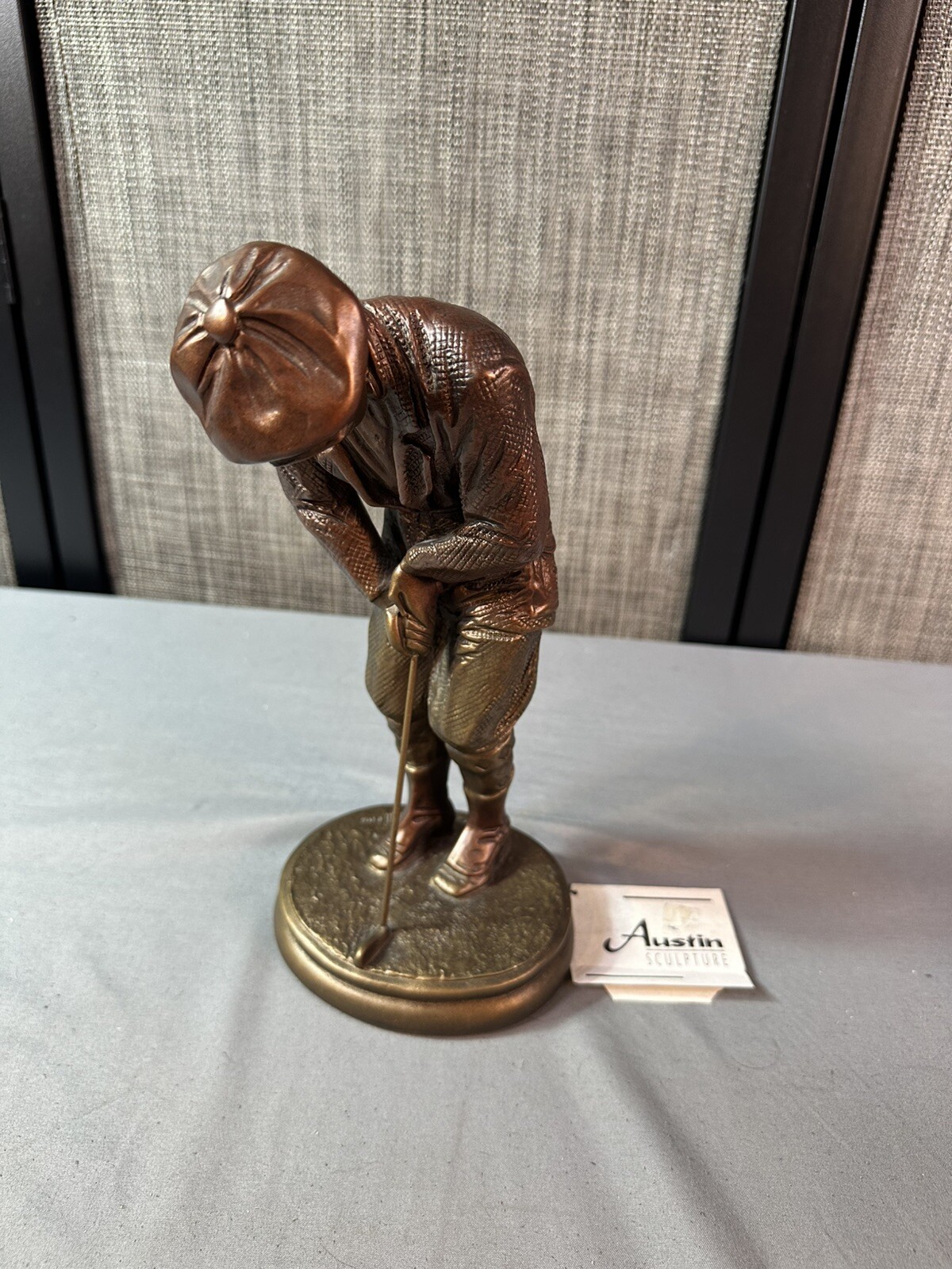 11.5” Austin Sculpture “Hampton Green” Golfer Statue Bronze Color Golfing 1992