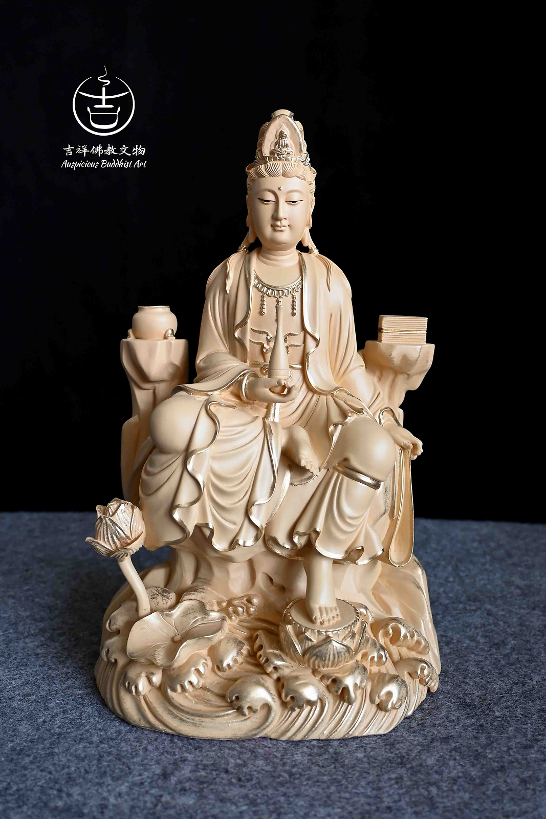 Hand made Bodhisattva Guanyin Avalokitesvara statue with gold edge painting