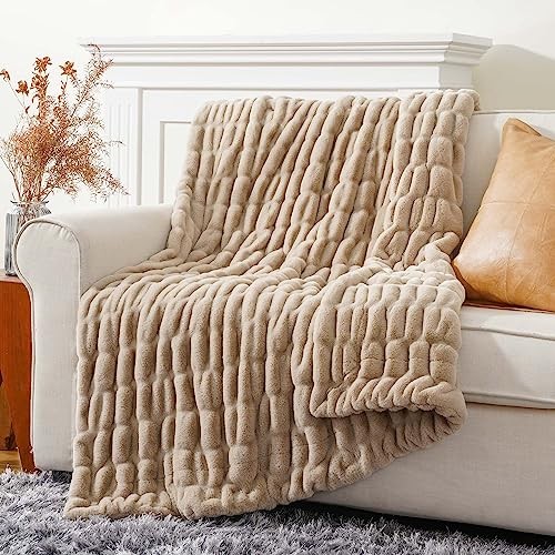  Luxury Faux Fur Throw Blanket for Couch, Cozy Plush Soft Blanket 50"x60" Tan