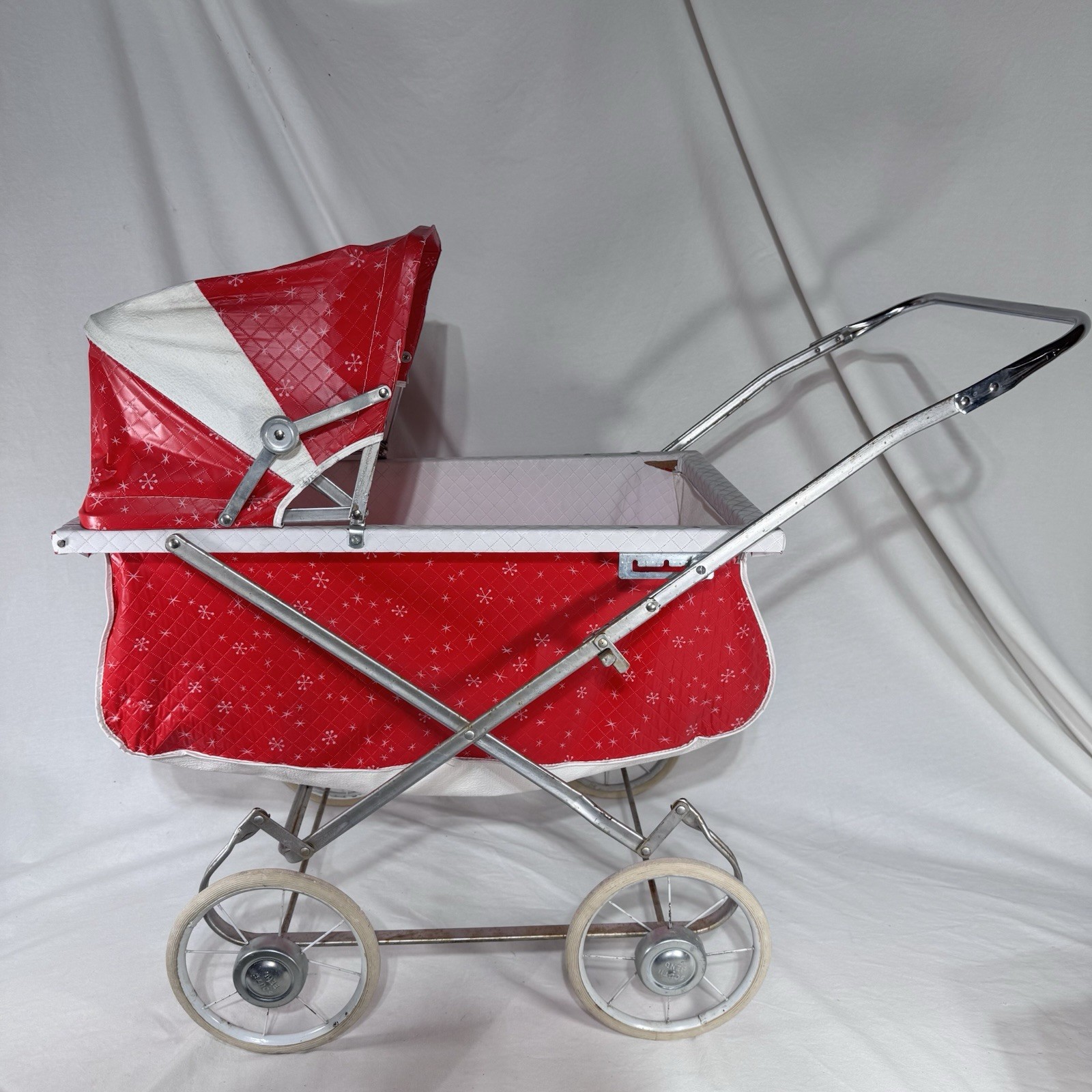 Vintage 1950s South Bend Metal Baby Stroller Carriage Red & White 27”x24”