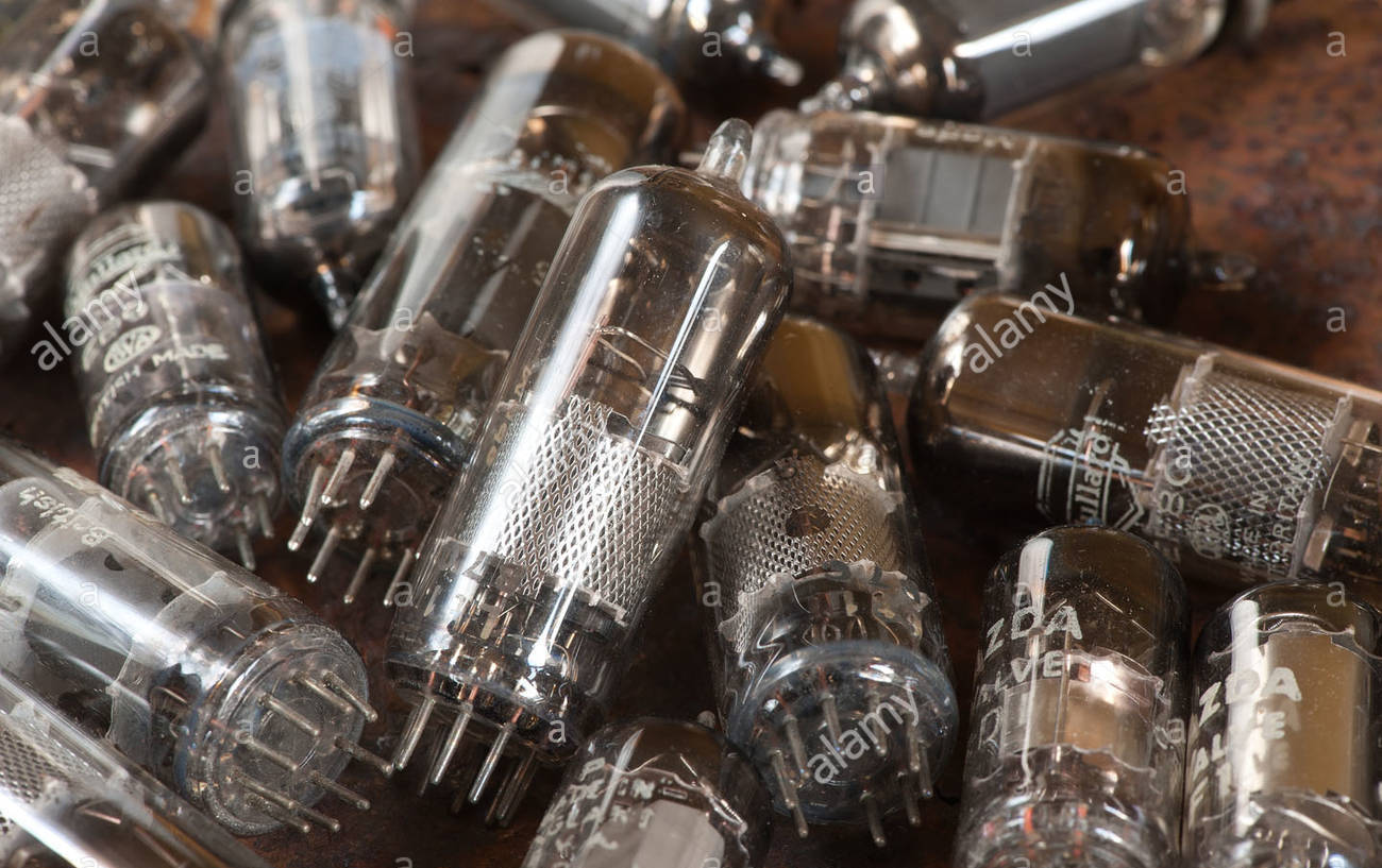 Vintage Radio TV Vacuum Electron Tube 12AV7 6JN6 6CD6 12A5 1B3GT 6AU4 2A6 6Z10