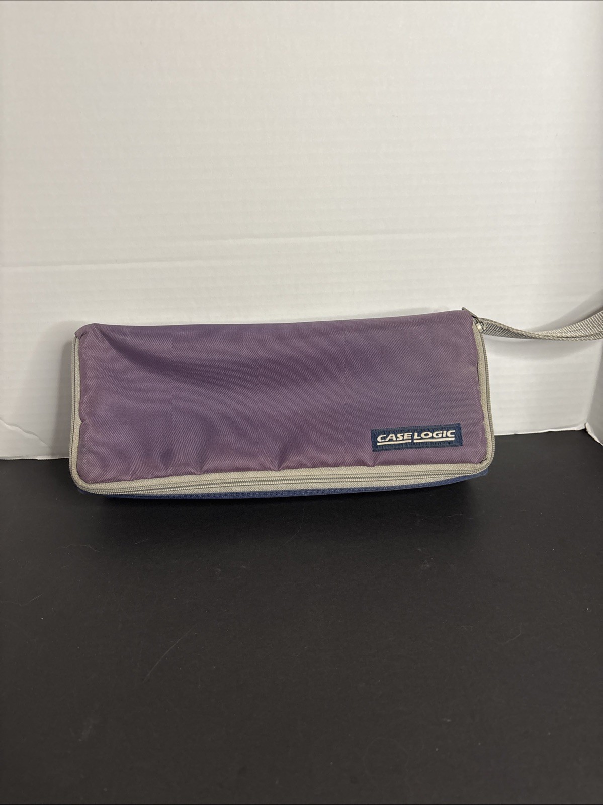 VTG Case Logic 15 Music Cassette Tape Carrying Case Strap Purple/Blue